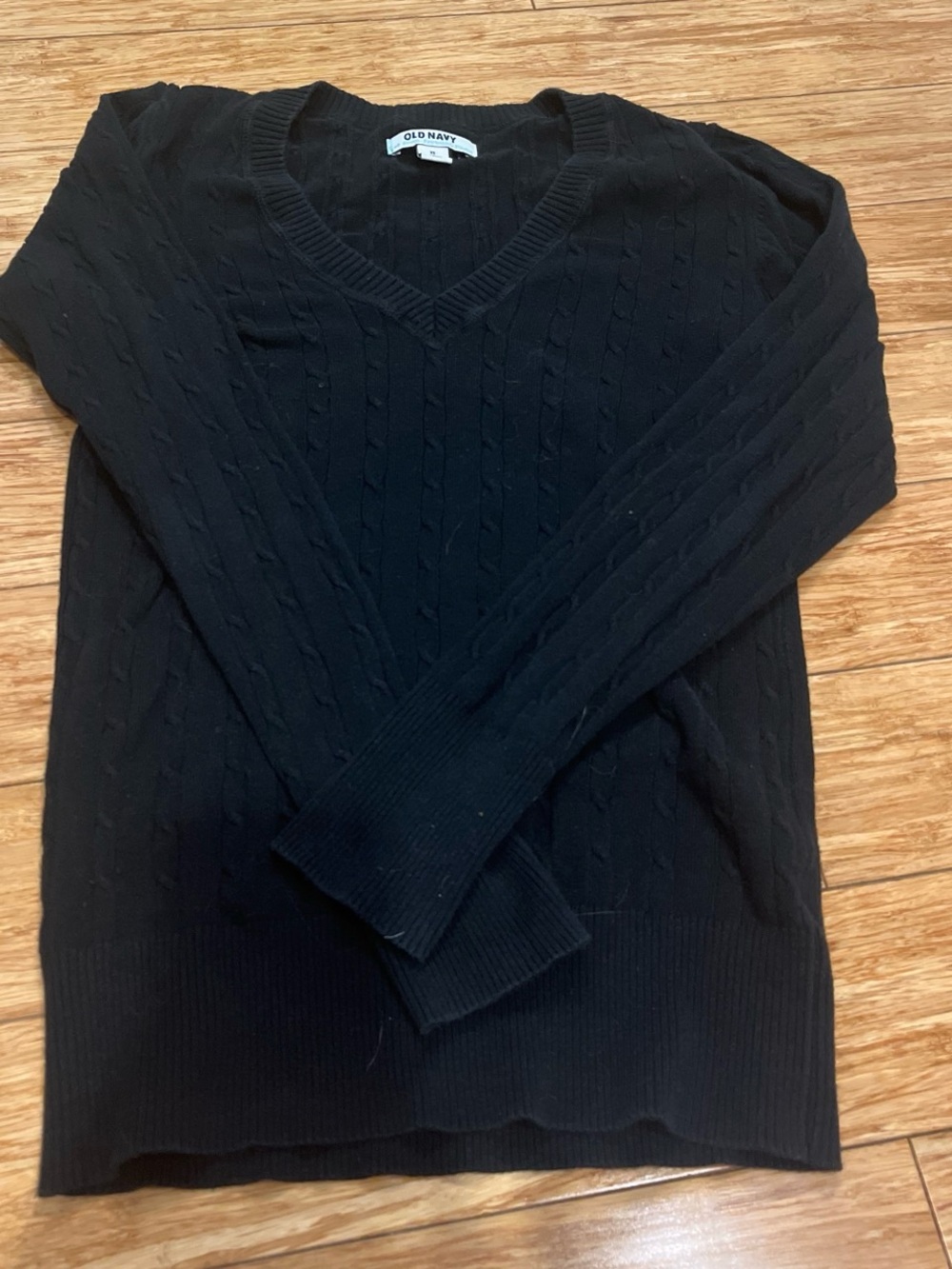 Old Navy woman’s  Black V-Neck Cable Knit Sweater